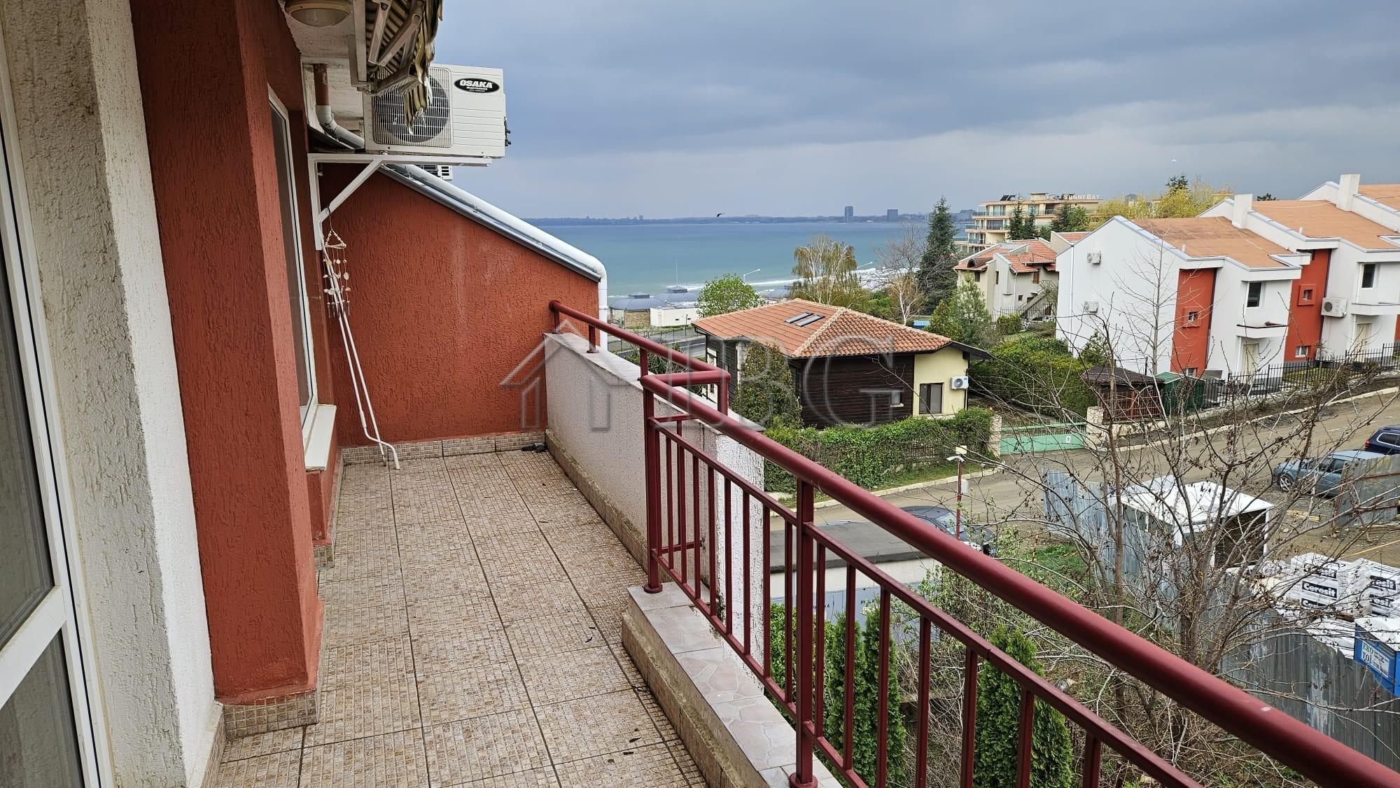 1-Bedroom Apartment with Sea View Green Fort Sunny Beach — main photo