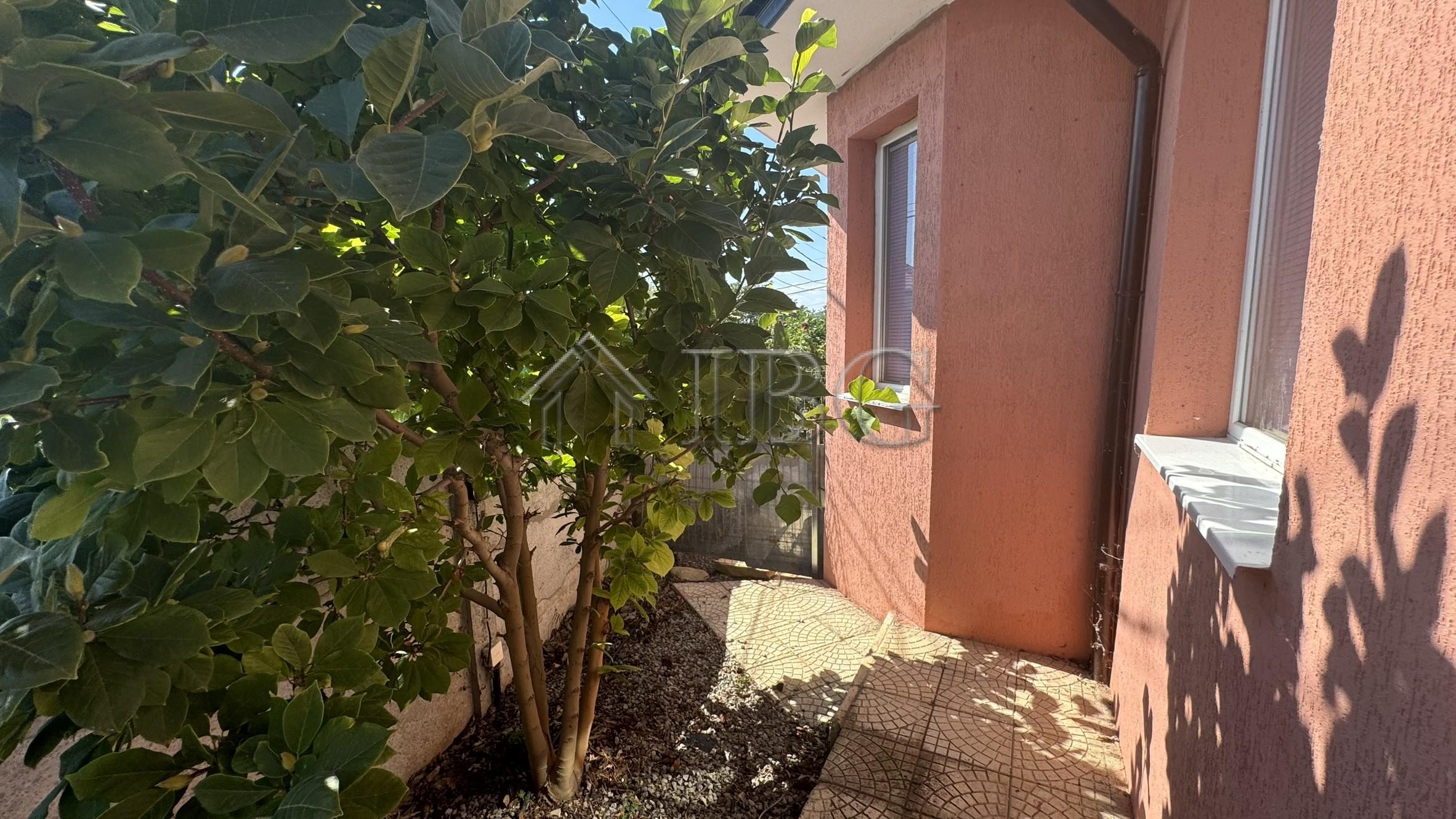 Detached House with Large Yard Kosharitsa, near Sunny Beach — main photo