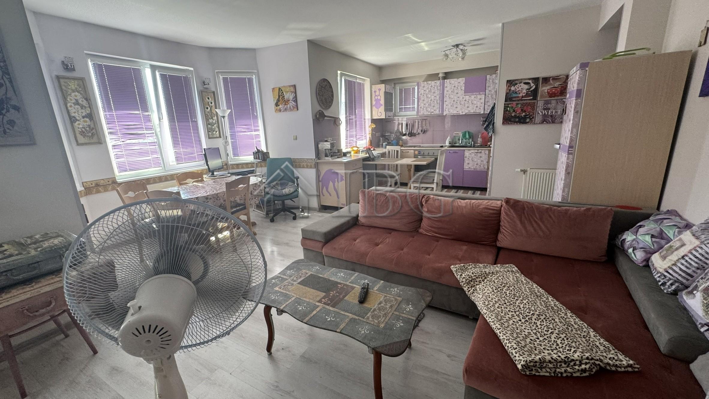 Detached House with Large Yard Kosharitsa, near Sunny Beach — photo 4 of 25