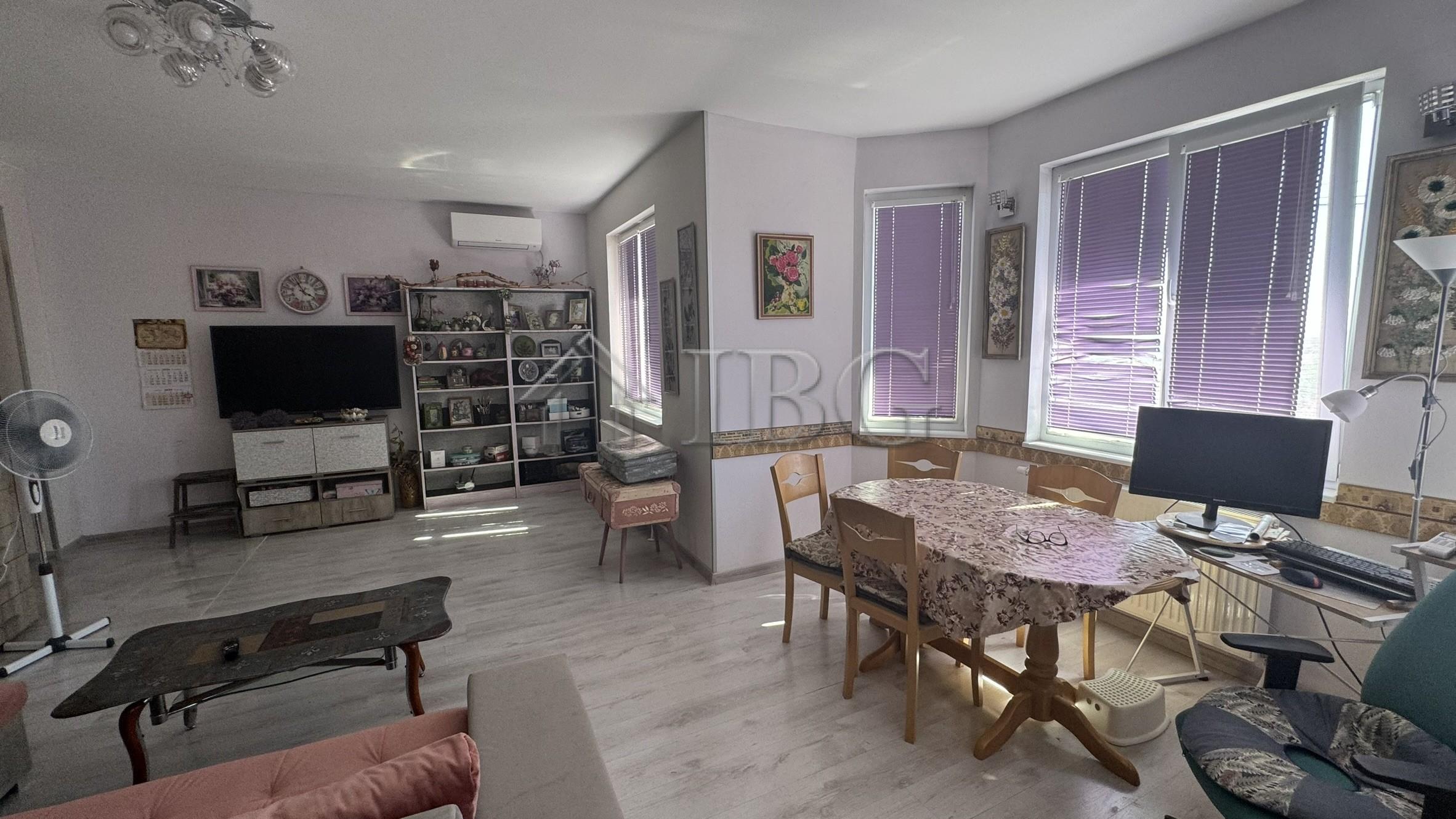 Detached House with Large Yard Kosharitsa, near Sunny Beach — photo 15 of 25