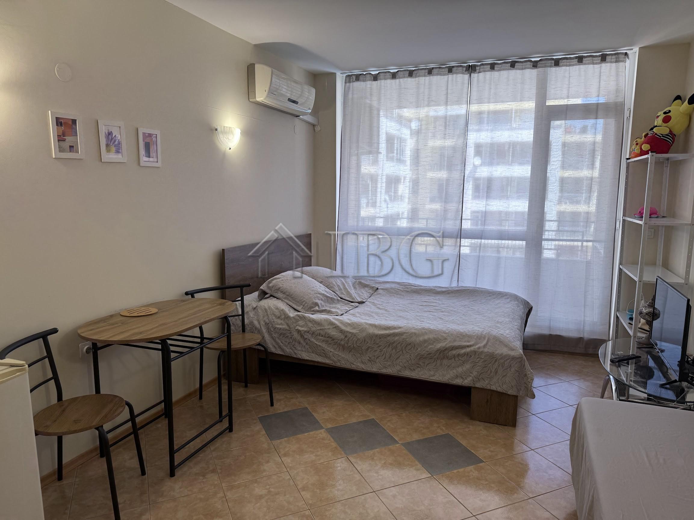 Studio with Pool View for Sale Sunset Beach 2, Sunny Beach — photo 9 of 14