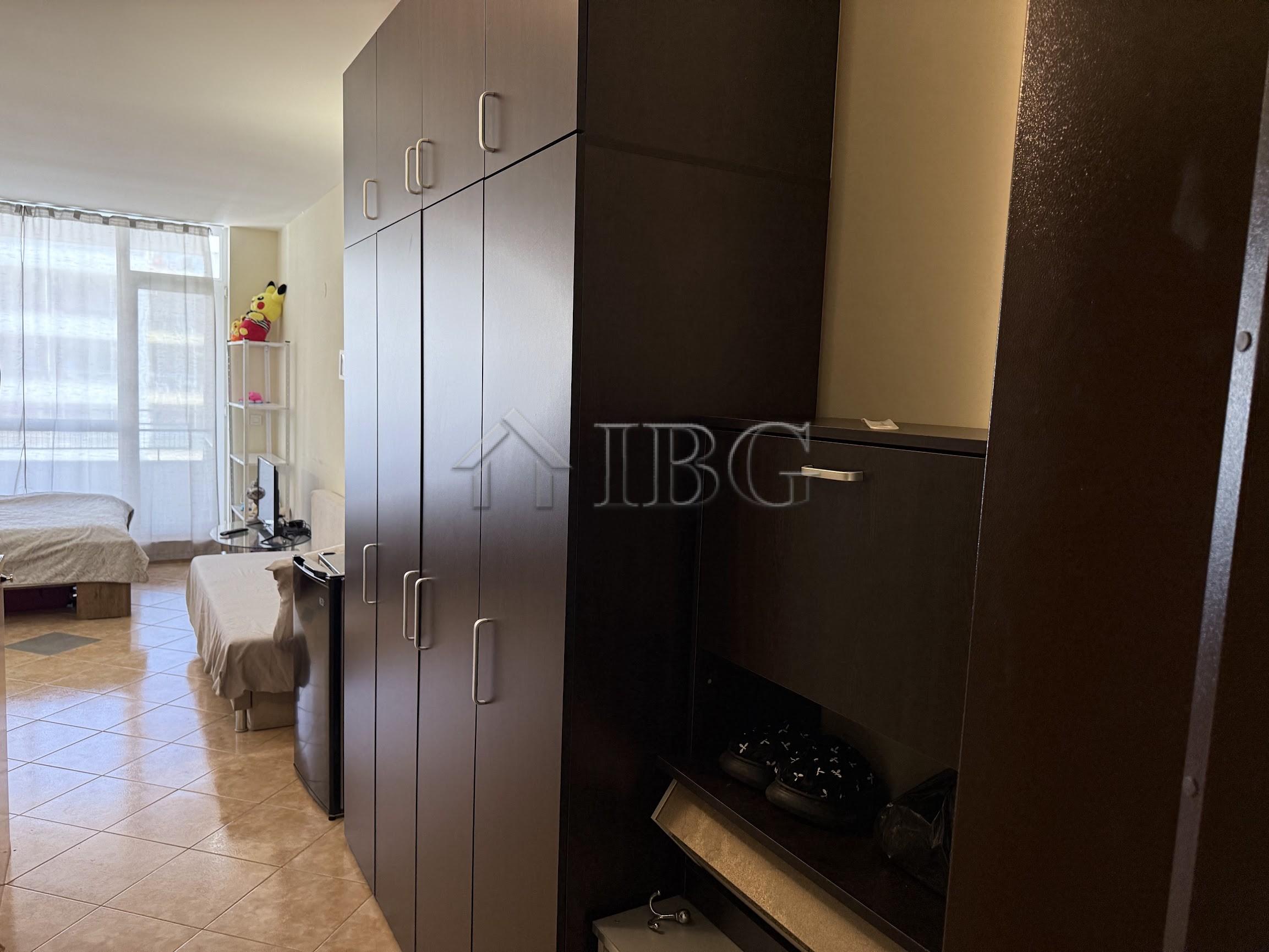 Studio with Pool View for Sale Sunset Beach 2, Sunny Beach — photo 13 of 14