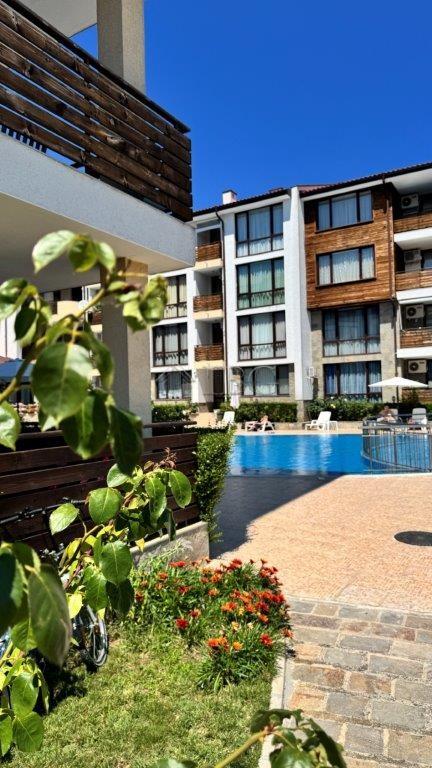 Renovated 2-Bedroom Apartment with 2 Balconies Viyana, Nessebar — photo 20 of 20