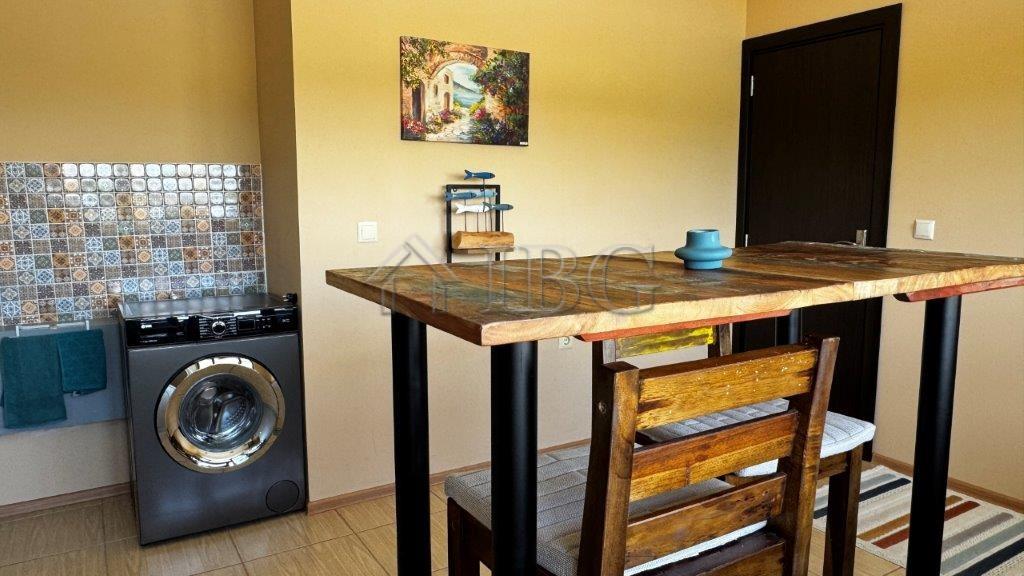 Renovated 2-Bedroom Apartment with 2 Balconies Viyana, Nessebar — photo 11 of 20