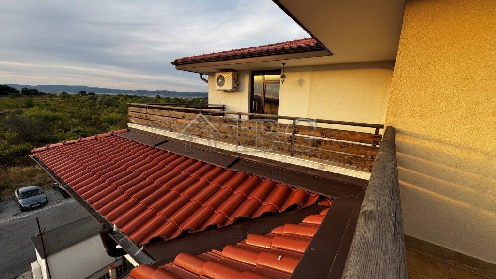 Renovated 2-Bedroom Apartment with 2 Balconies Viyana, Nessebar — photo 5