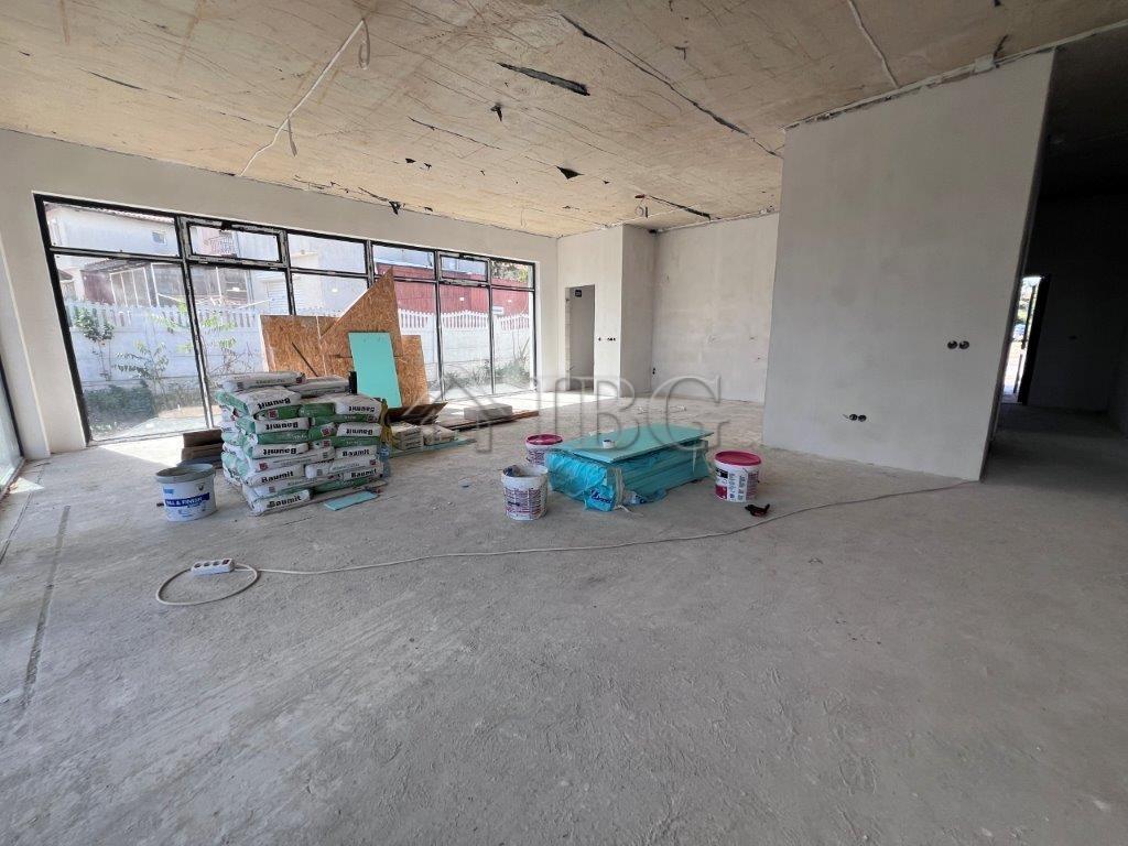 Single-Storey Private House for Sale 12 km to Sunny Beach — photo 8 of 25