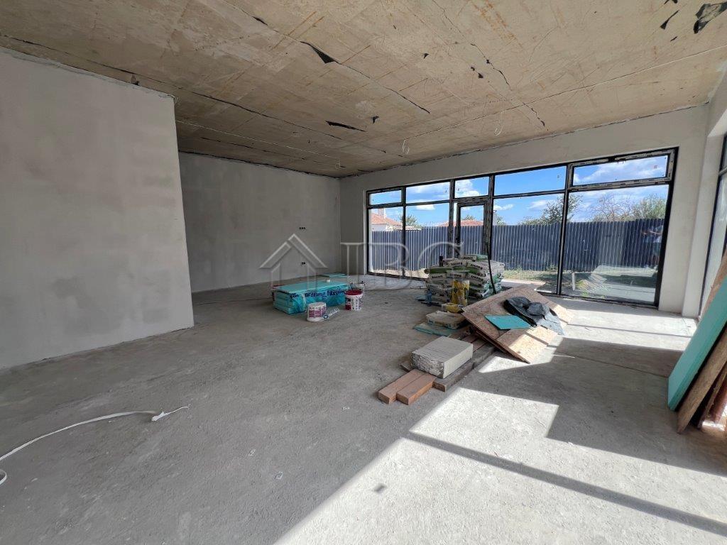 Single-Storey Private House for Sale 12 km to Sunny Beach — photo 12 of 25