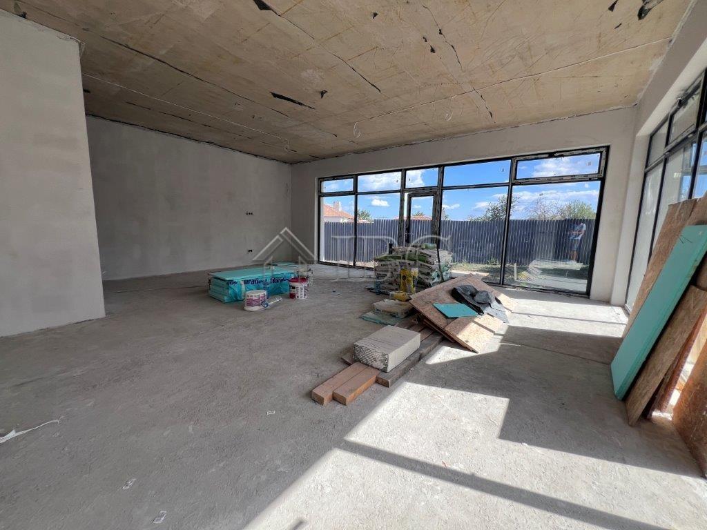 Single-Storey Private House for Sale 12 km to Sunny Beach — photo 9 of 25