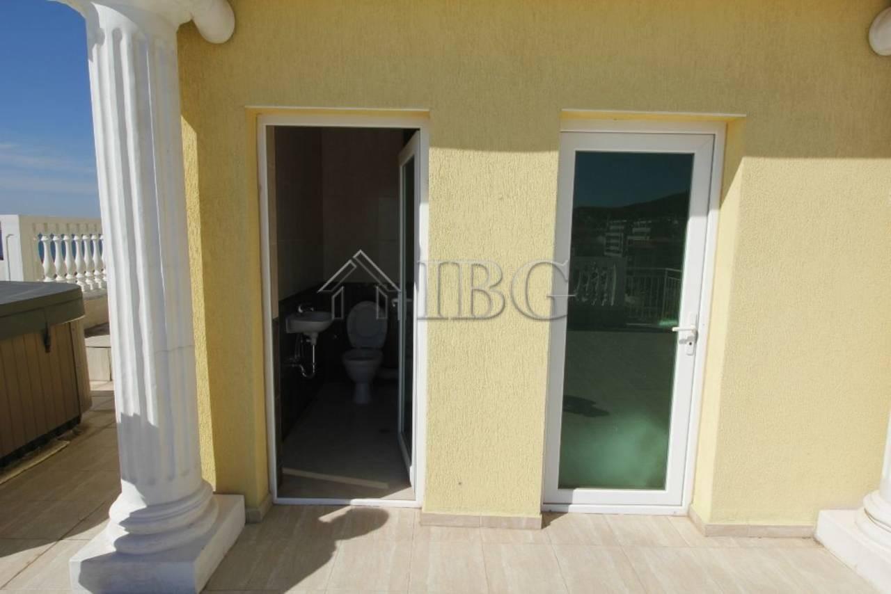 Apartment 3 Bedrooms Big Terrace, Jacuzzi Sea View Marina Sunrise, Sveti Vlas — photo 11 of 25