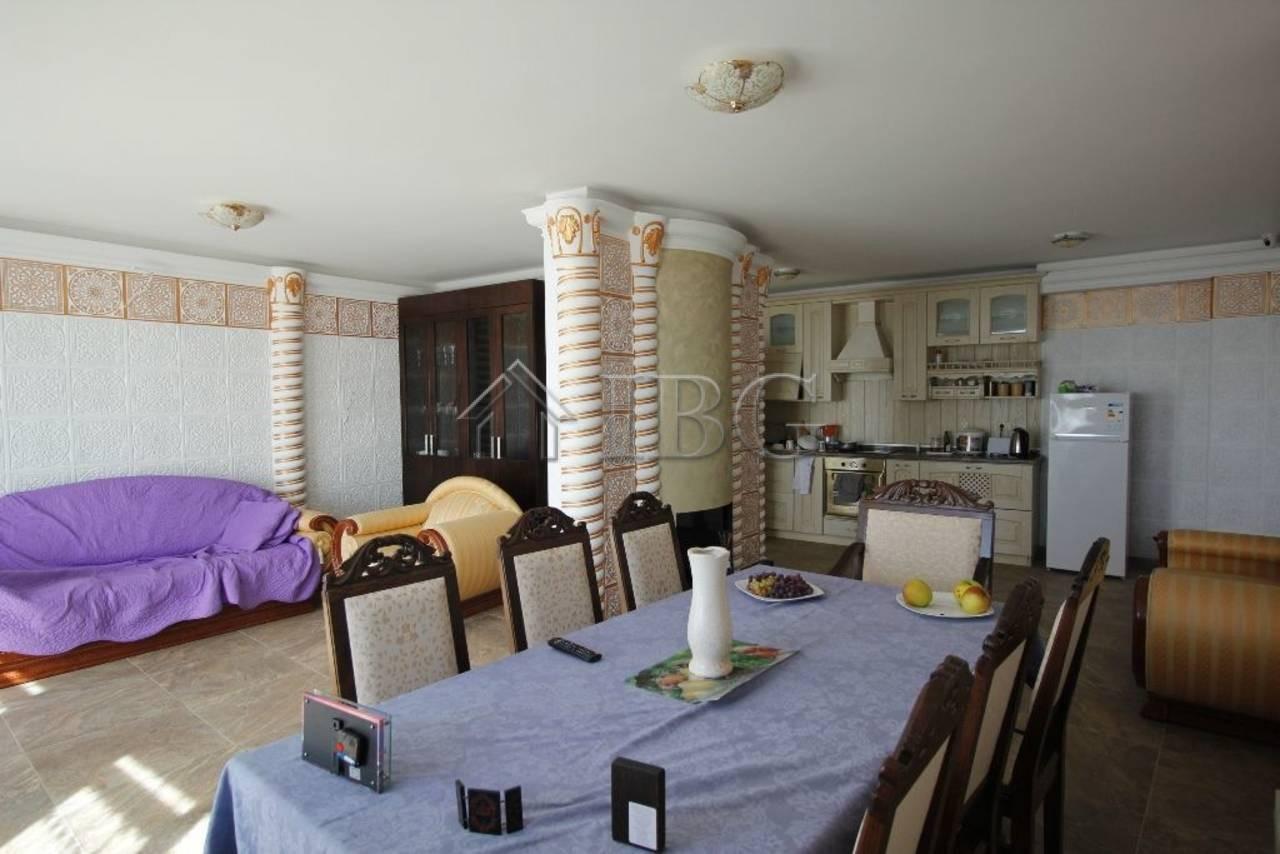 Apartment 3 Bedrooms Big Terrace, Jacuzzi Sea View Marina Sunrise, Sveti Vlas — photo 17 of 25