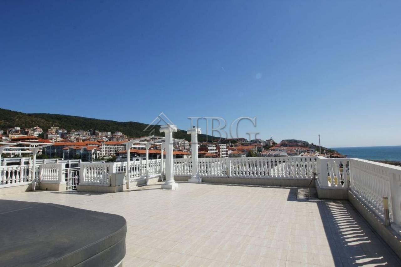 Apartment 3 Bedrooms Big Terrace, Jacuzzi Sea View Marina Sunrise, Sveti Vlas — photo 8 of 25