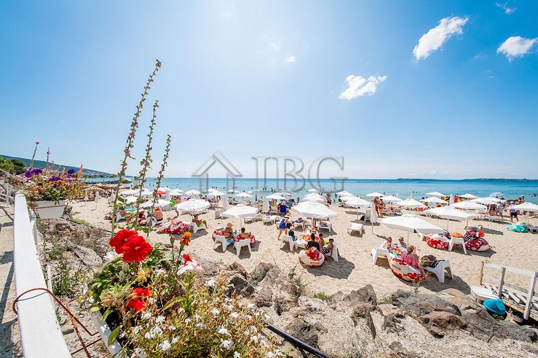 Furnished Studio on the First Line Premier Fort Beach, Sveti Vlas — photo 17 of 25