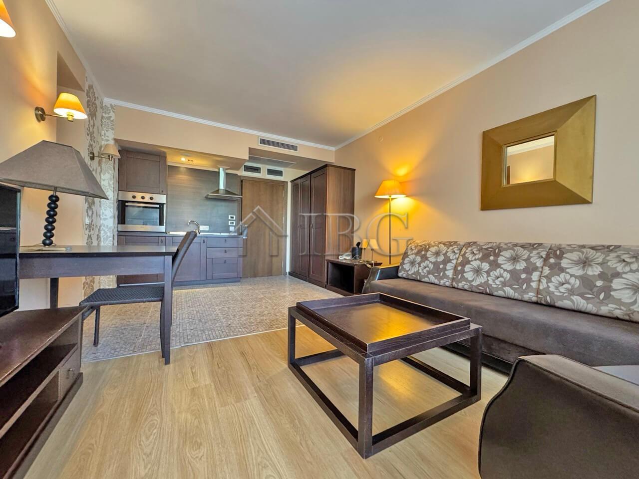 ?? 1-Bedroom Apartment with Pool View Royal Beach Barcelo, Sunny Beach — photo 9 of 15
