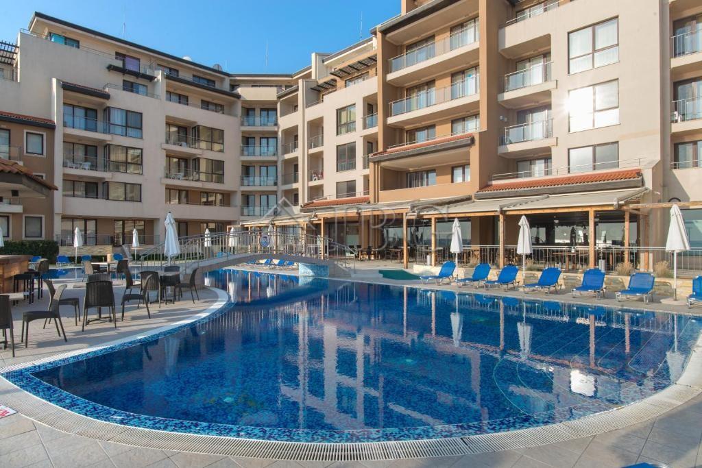 One-Bedroom Apartment with Sea View Obzor Beach Resort — photo 25 of 25