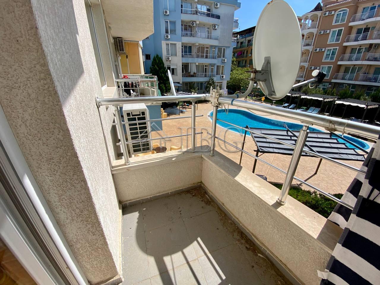 Spacious 1-Bedroom Apartment for Sale Laguna 3 Complex, Sunny Beach — photo 2