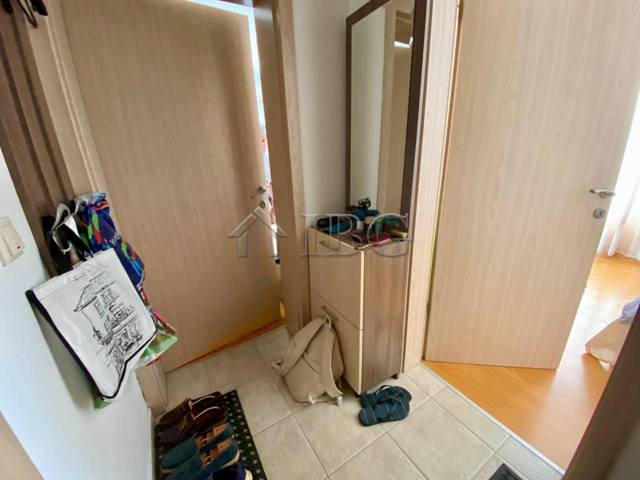 Spacious 1-Bedroom Apartment for Sale Laguna 3 Complex, Sunny Beach — photo 17 of 18