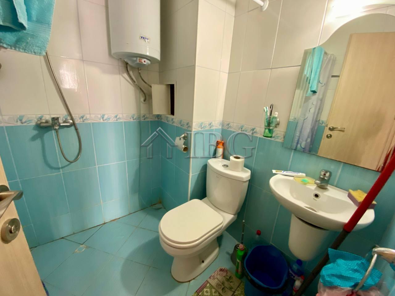 Spacious 1-Bedroom Apartment for Sale Laguna 3 Complex, Sunny Beach — photo 16 of 18