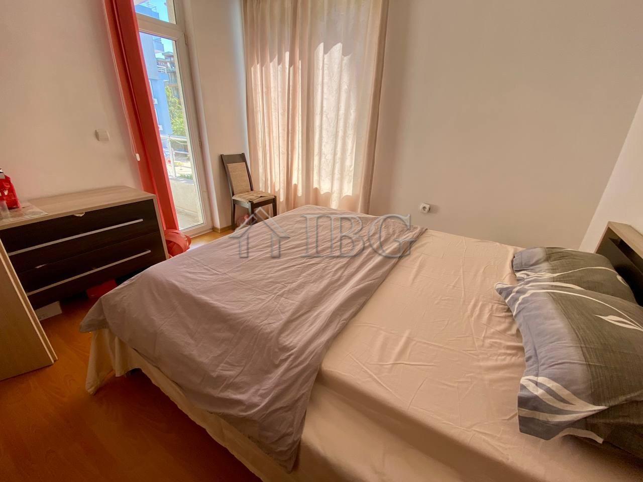 Spacious 1-Bedroom Apartment for Sale Laguna 3 Complex, Sunny Beach — photo 14 of 18