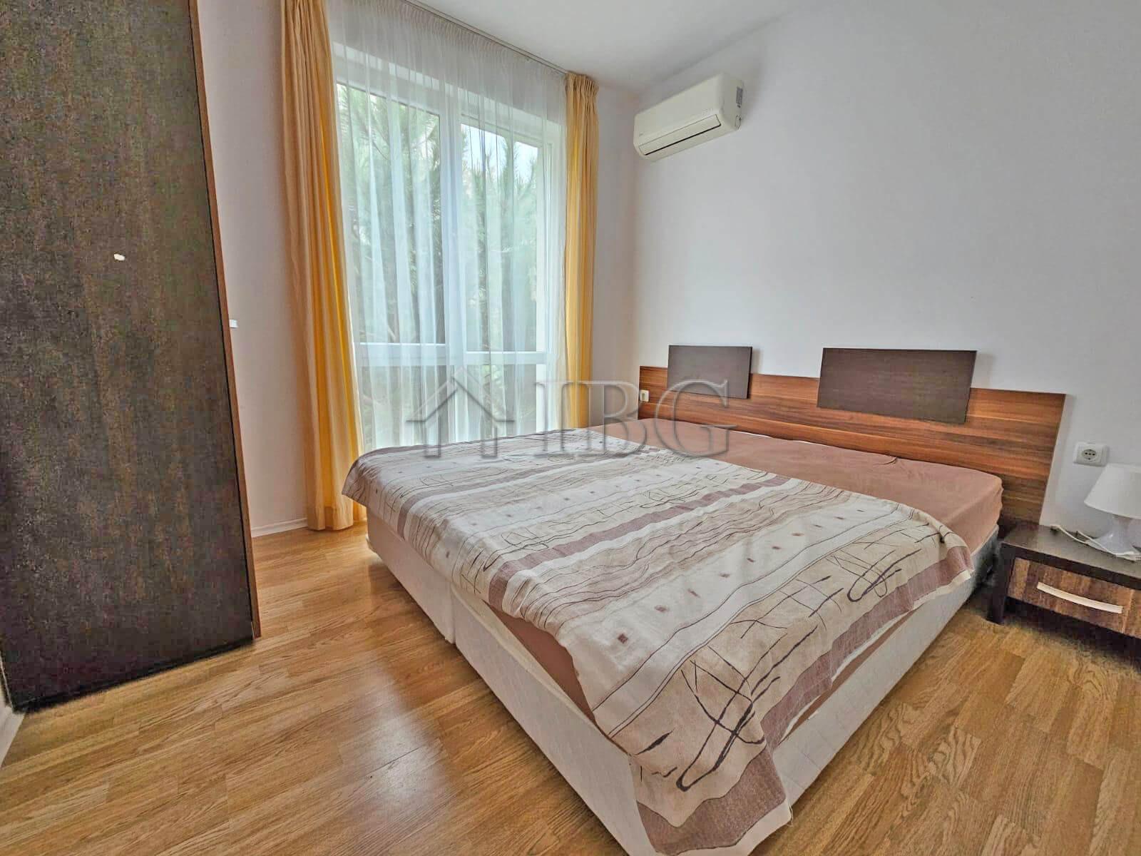 Stylish 2-Bedroom Apartment with Pool View Romance Marine, Sunny Beach — photo 14 of 20