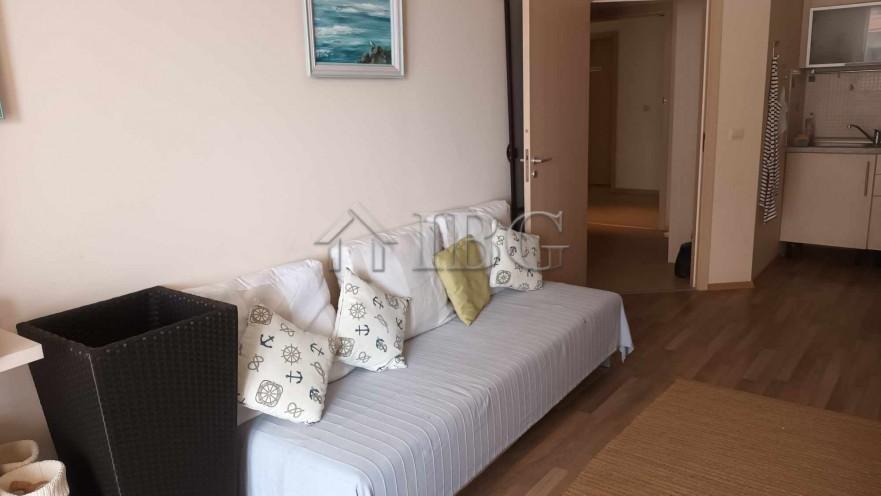 One-Bedroom Apartment with Sea View Obzor Beach Resort — photo 7 of 25