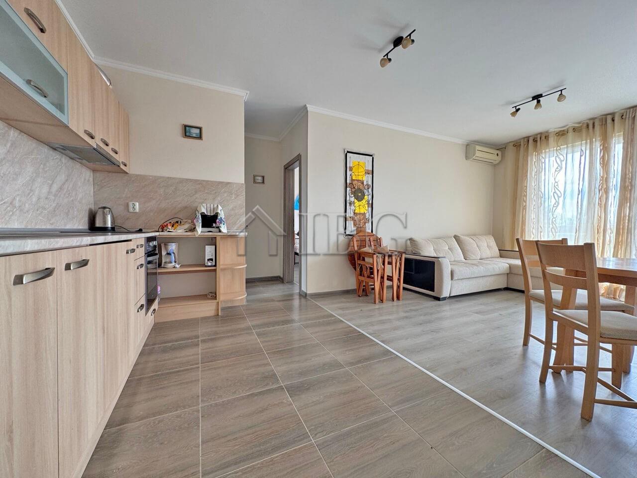 1-Bedroom Apartment in VIP Vision Complex Sunny Beach — photo 7 of 16