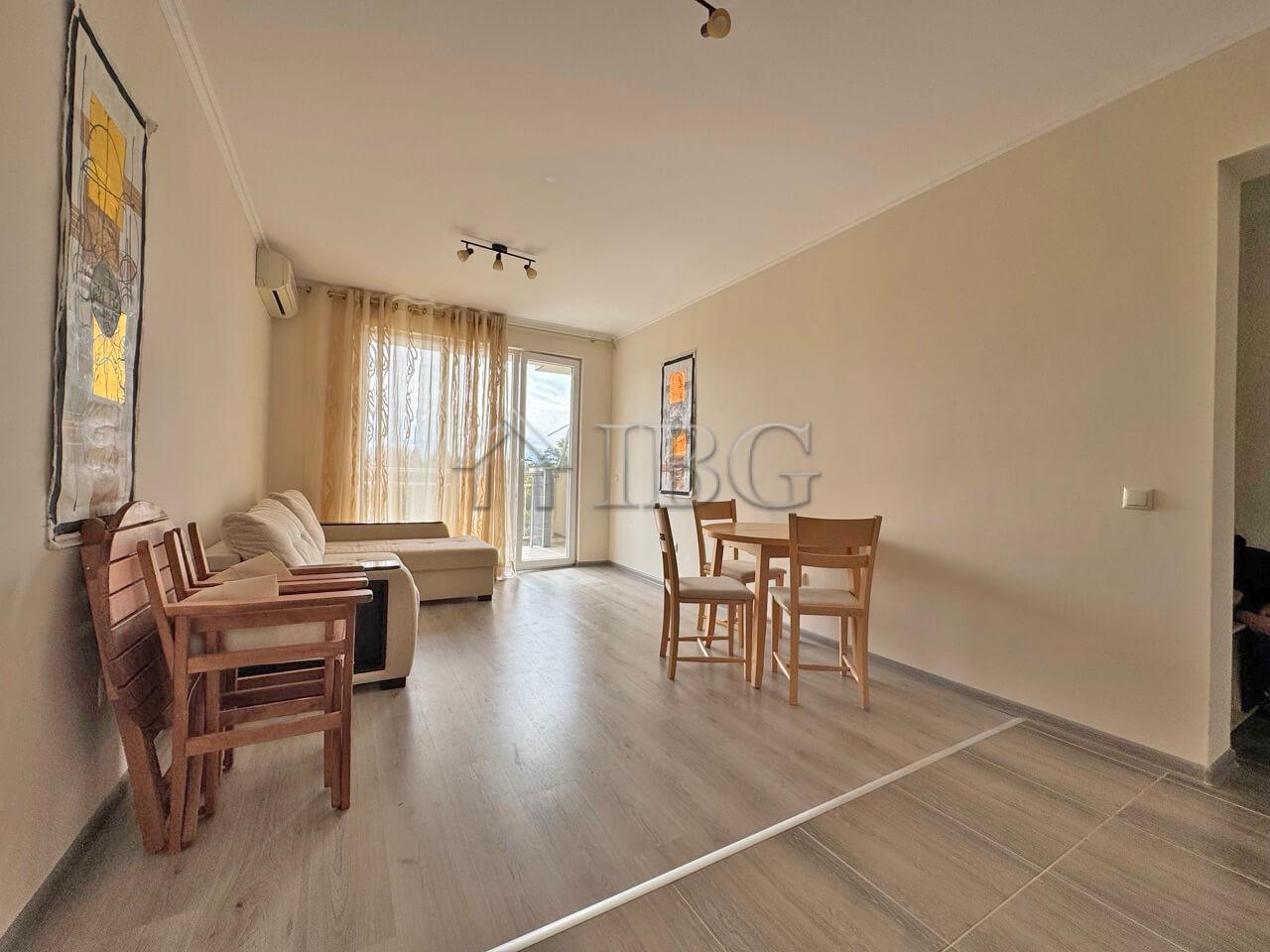 1-Bedroom Apartment in VIP Vision Complex Sunny Beach — photo 11 of 16