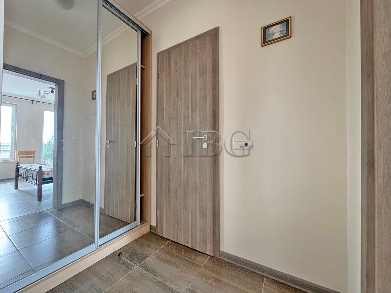 1-Bedroom Apartment in VIP Vision Complex Sunny Beach — photo 10 of 16