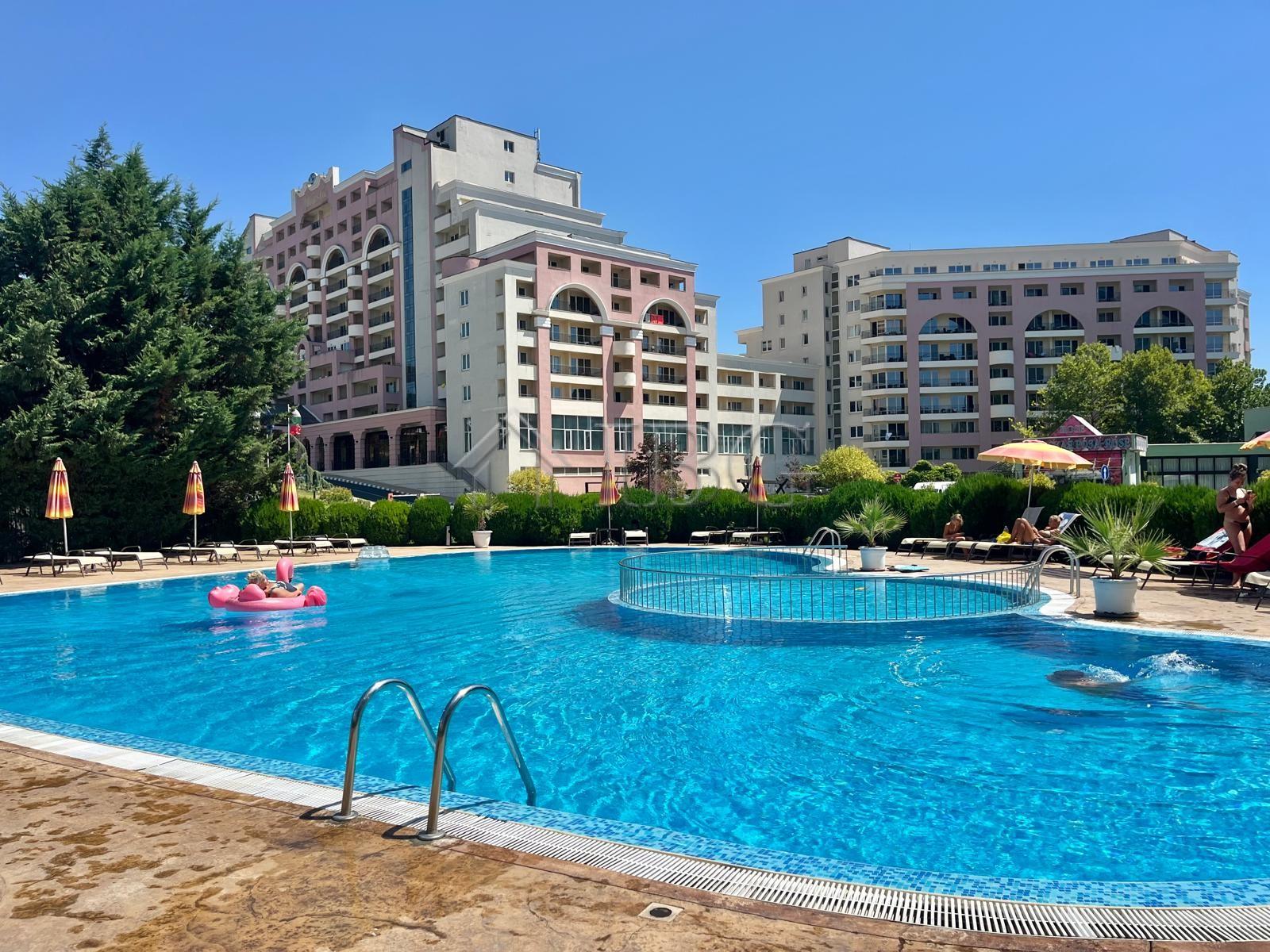 1-Bedroom Apartment Sunny Beach Plaza 5 Minutes to the Beach — Sunny Beach