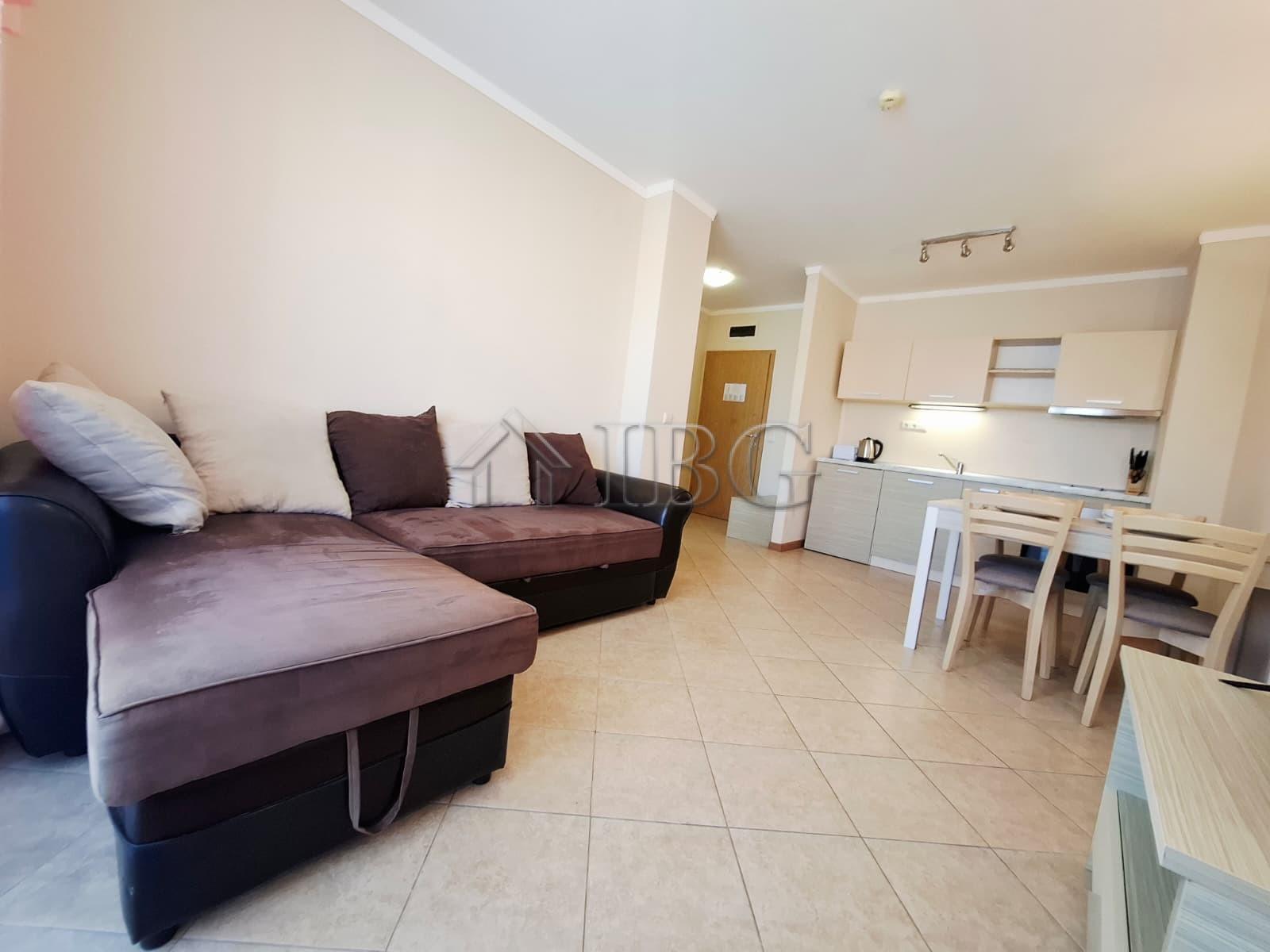 Apartment with One Bedroom and Pool View Royal Sun, Sunny Beach — photo 7 of 25
