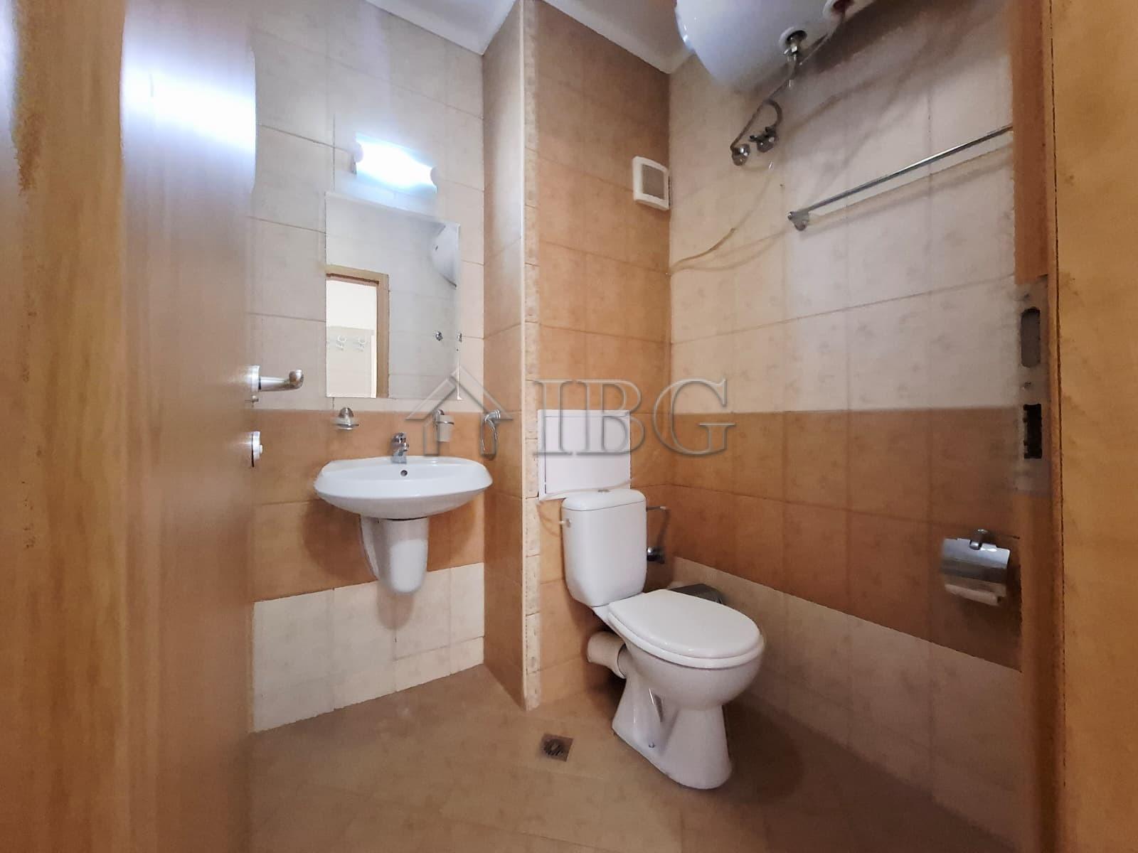 Apartment with One Bedroom and Pool View Royal Sun, Sunny Beach — photo 13 of 25