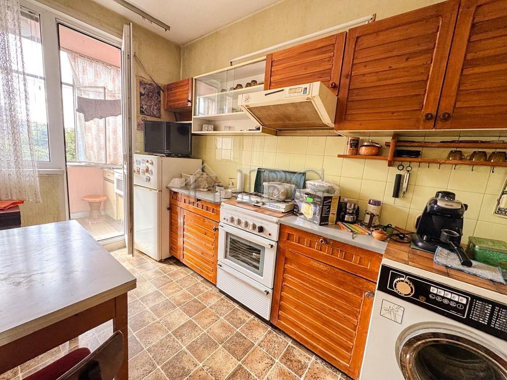 1-Bedroom Apartment with Excellent Location - Hashove, Ruse — photo 2