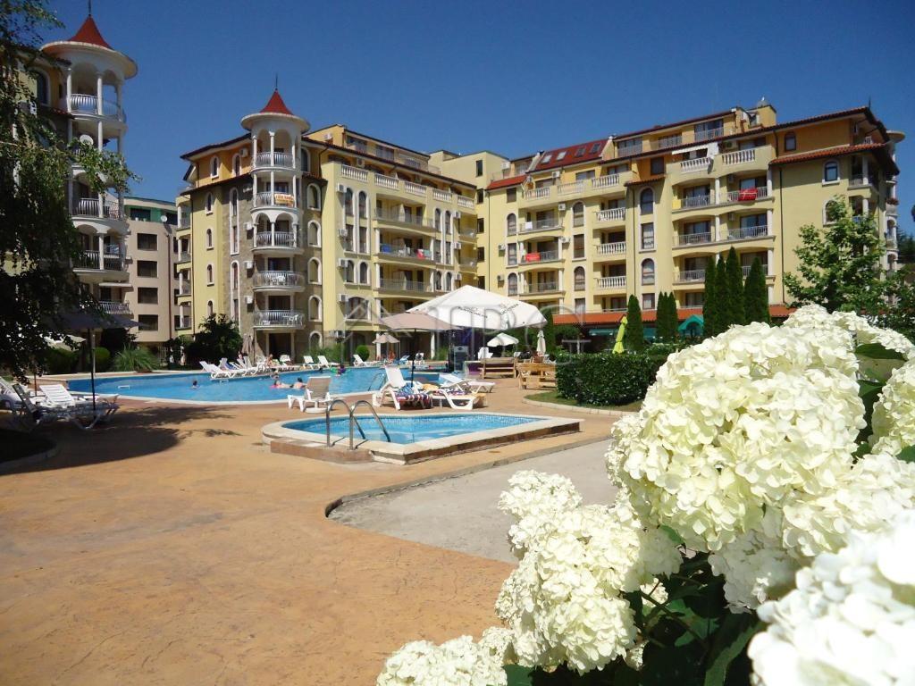 2 Bedroom Apartment with 2 bathrooms and Pool View in Summer Dreams, Sunny Beach — photo 19 of 24