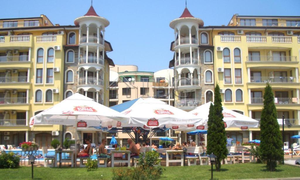 2 Bedroom Apartment with 2 bathrooms and Pool View in Summer Dreams, Sunny Beach — photo 17 of 24