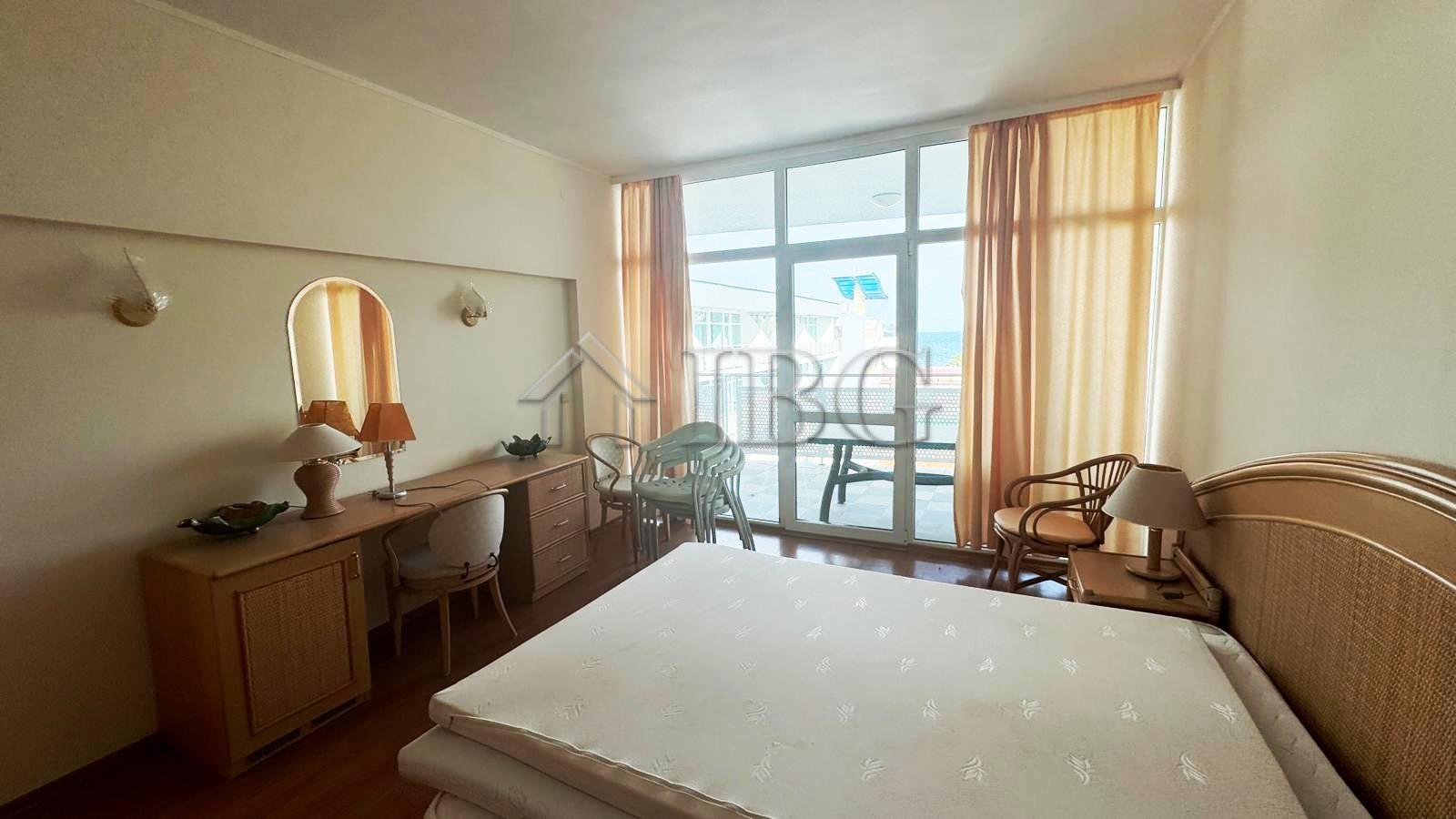 Spacious 1-Bedroom Apartment with Pool & Sea View Grand Hotel Nirvana, Sunny Beach — photo 11 of 25