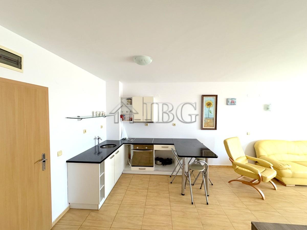 1-Bedroom Apartment with Sea and Pool View Golden Beach, Sunny Beach — photo 13 of 25
