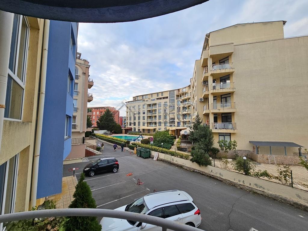 Spacious 1-bedroom apartment in complex Aqua Blue, Sunny Beach — photo 19 of 23