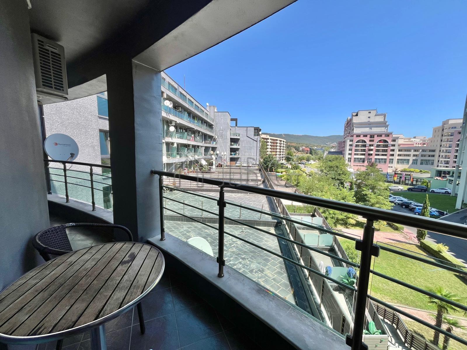 1-Bedroom Apartment Sunny Beach Plaza 5 Minutes to the Beach — photo 3