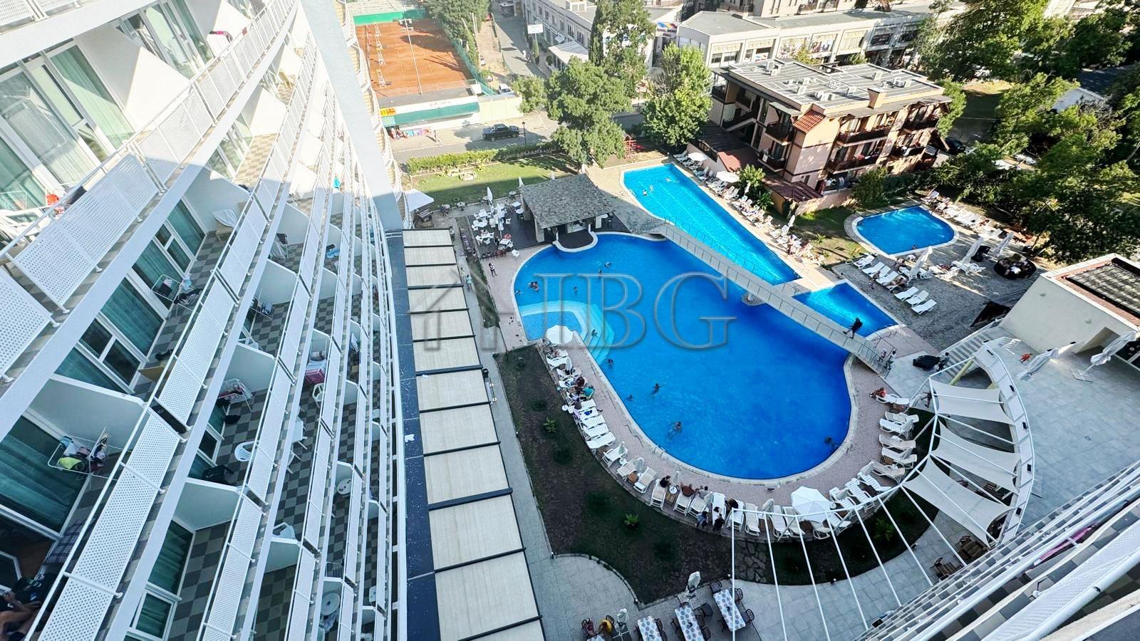 Spacious 1-Bedroom Apartment with Pool & Sea View Grand Hotel Nirvana, Sunny Beach — photo 4