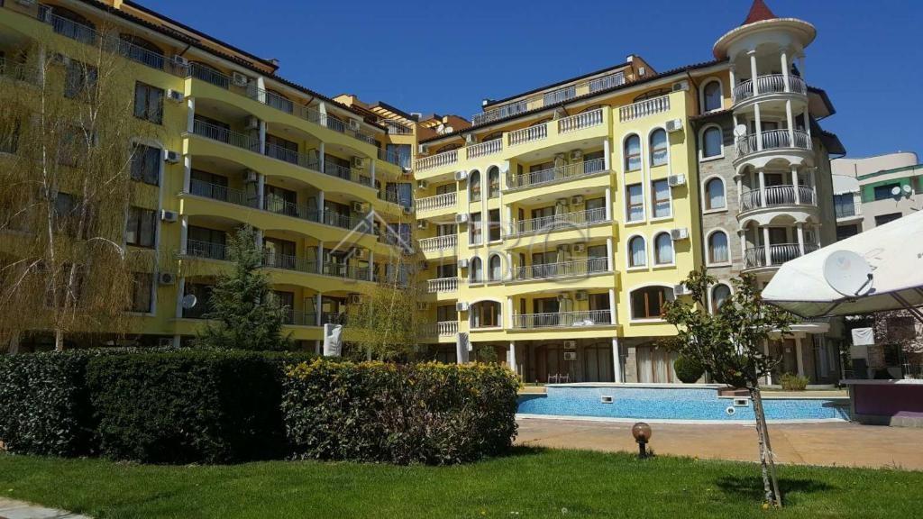 2 Bedroom Apartment with 2 bathrooms and Pool View in Summer Dreams, Sunny Beach — photo 22 of 24