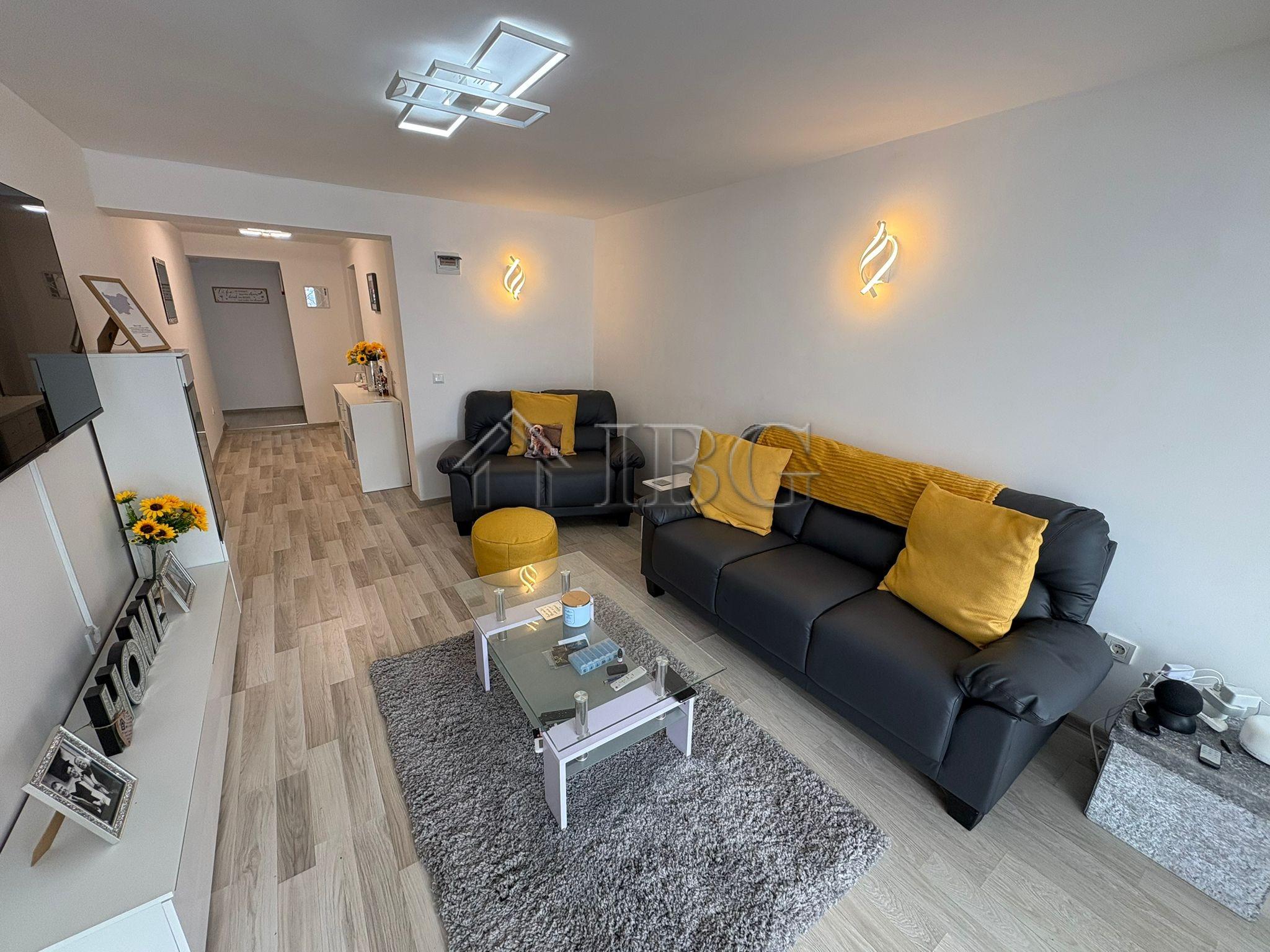 Apartment with 2 Bedrooms Rusalka Str., Sveti Vlas No Maintenance Fee — photo 4 of 25
