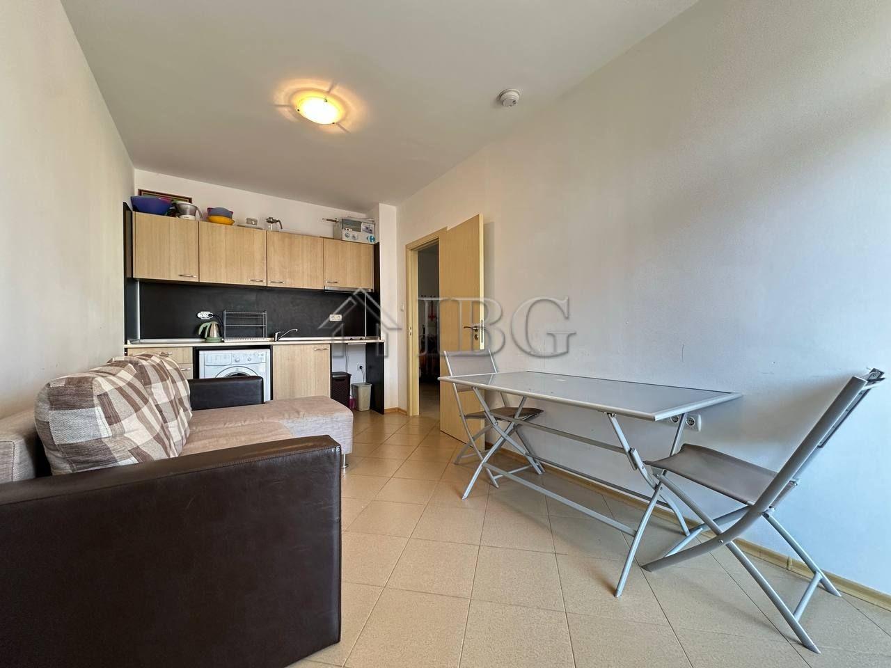 Bargain! 1-Bedroom Apartment in Grand Kamelia, Sunny Beach — photo 7 of 14