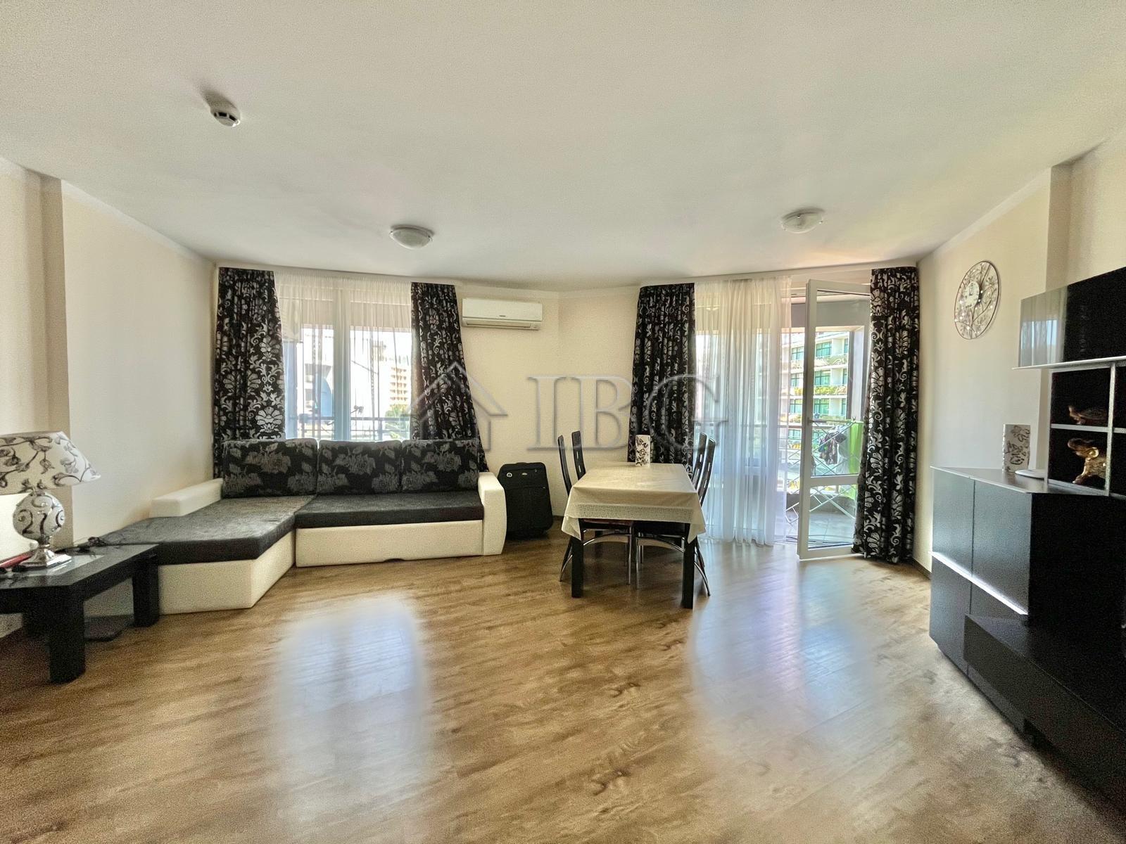 1-Bedroom Apartment Sunny Beach Plaza 5 Minutes to the Beach — photo 8 of 23