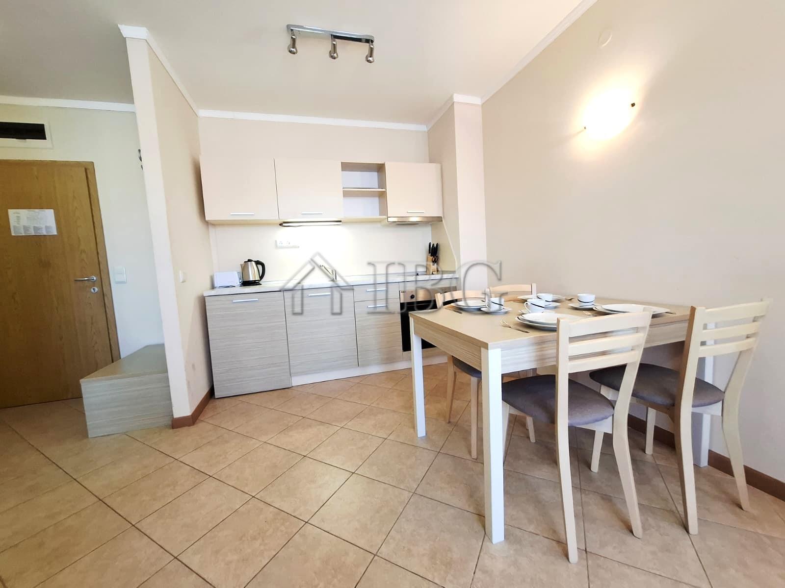Apartment with One Bedroom and Pool View Royal Sun, Sunny Beach — photo 6 of 25