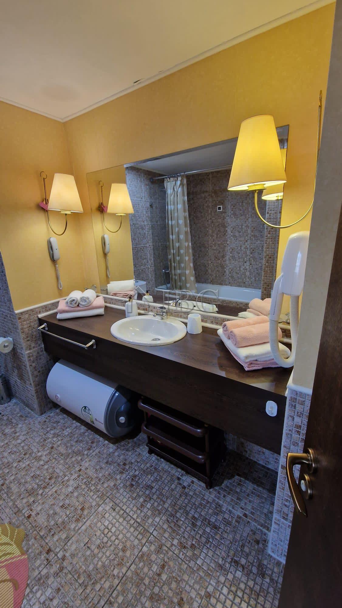 For Sale: 1-Bedroom Apartment with Partial Sea View Royal Beach Barcelo, Sunny Beach — photo 17 of 25
