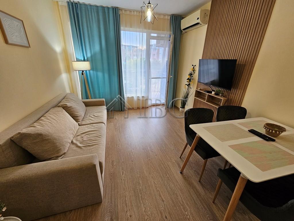 Spacious 1-bedroom apartment in complex Aqua Blue, Sunny Beach — photo 6