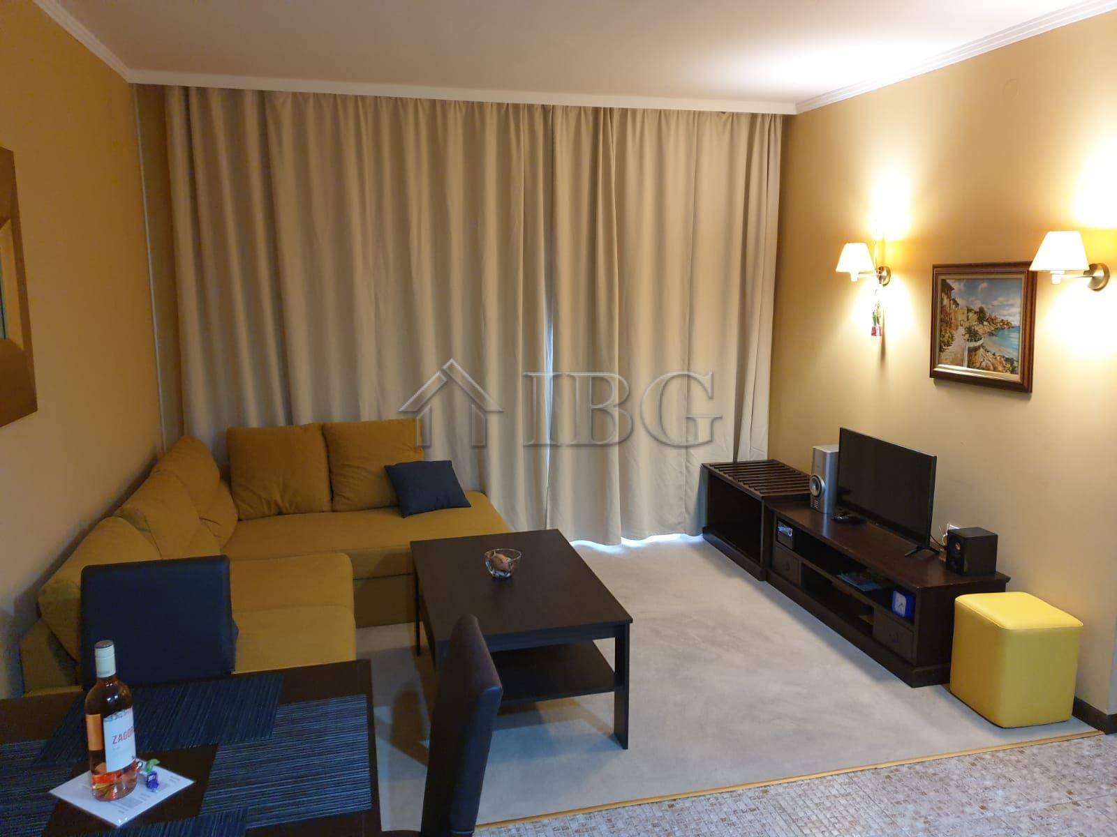 For Sale: 1-Bedroom Apartment with Partial Sea View Royal Beach Barcelo, Sunny Beach — photo 15 of 25