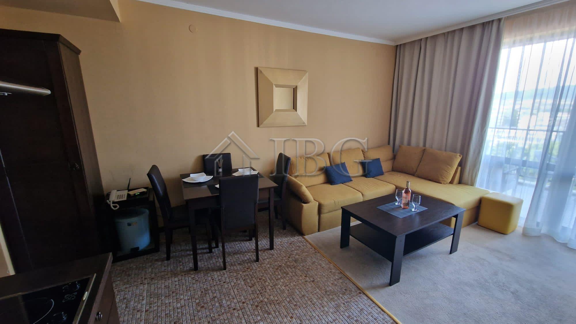 For Sale: 1-Bedroom Apartment with Partial Sea View Royal Beach Barcelo, Sunny Beach — photo 5 of 25