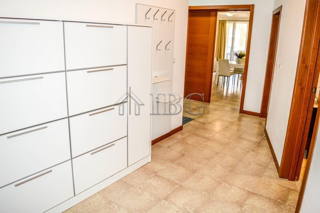 Spacious 3-Bedroom Apartment with 3 Bathrooms & two patios with gardens CASA REAL, Sveti Vlas — photo 17 of 25