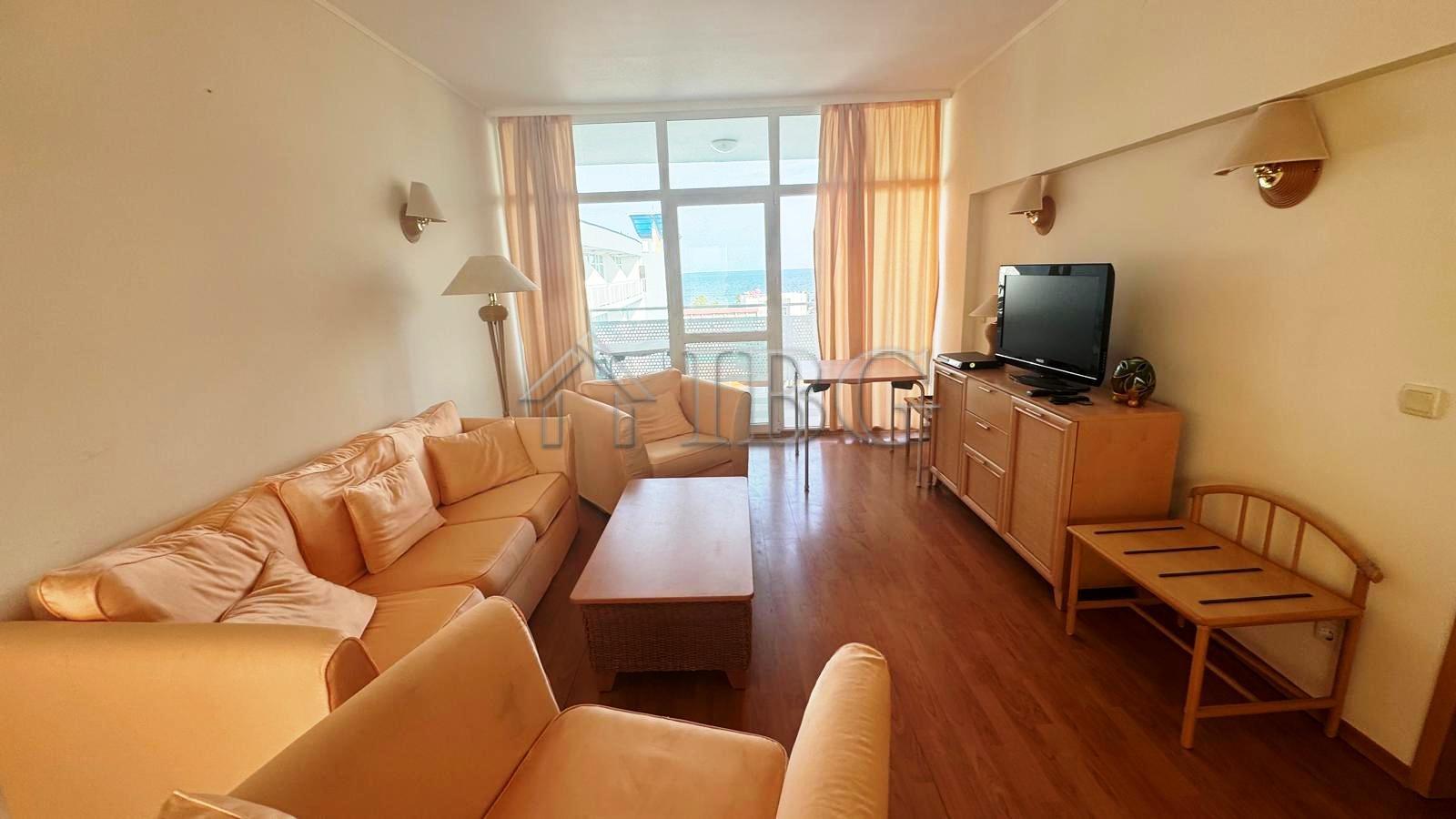 Spacious 1-Bedroom Apartment with Pool & Sea View Grand Hotel Nirvana, Sunny Beach — photo 9 of 25