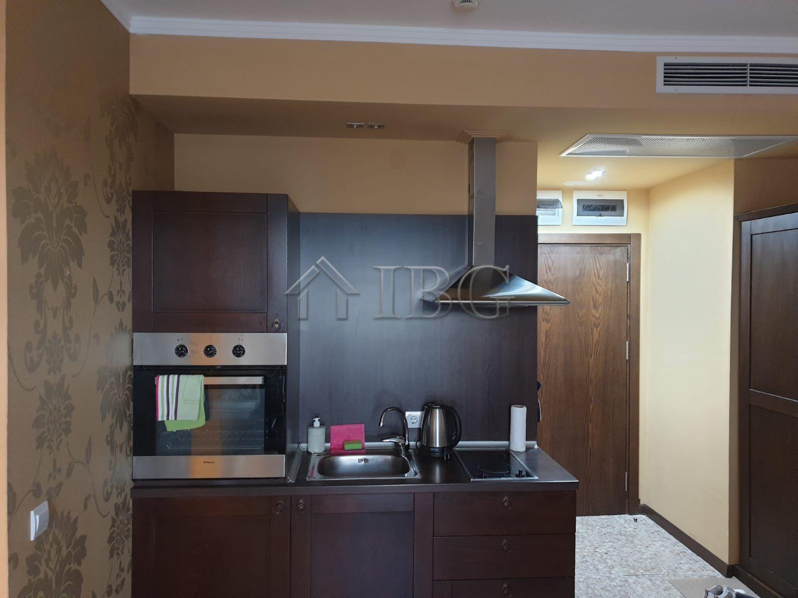 For Sale: 1-Bedroom Apartment with Partial Sea View Royal Beach Barcelo, Sunny Beach — photo 13 of 25